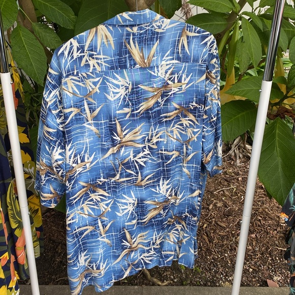 Men’s vintage Hawaiian shirt - Picture 4 of 5